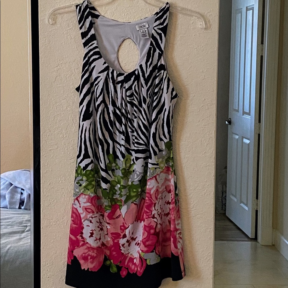 Cache Xs tunic top